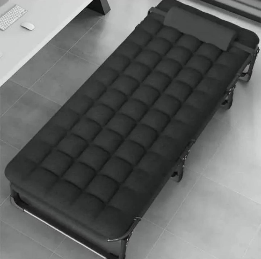 Prix : 38000f au lieu 58000f.    Lit confortable orthopédique, réglable,son rembourrage épais et son design, facile à transporter et à ranger, parfait pour vos moments de détente